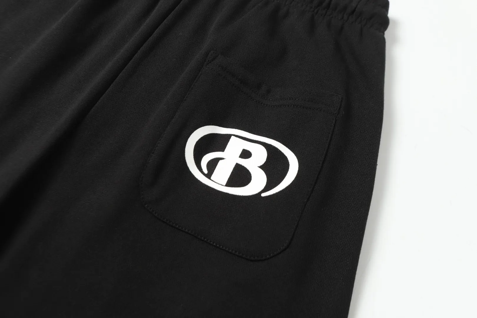Quality balenciaga adidas • 400 • • • • 2 · · balenciaga • adidas LG balenciaga • • ：628# Sizes：XS.S.M.L ：Black，Dark Gray